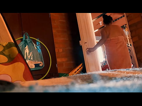 ❤️ Амакам аз паси ман ба душ меояд, вақте ки ман душ мегирам, ӯ маро трахтор мекунад. ☑ Синси босифат дар мо tg.pornhills-com.ru ❌️❤